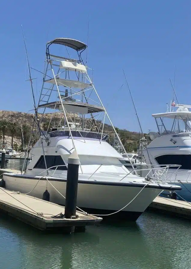 38ft sportfishing boat with private bathroom, up to 9 guests.
