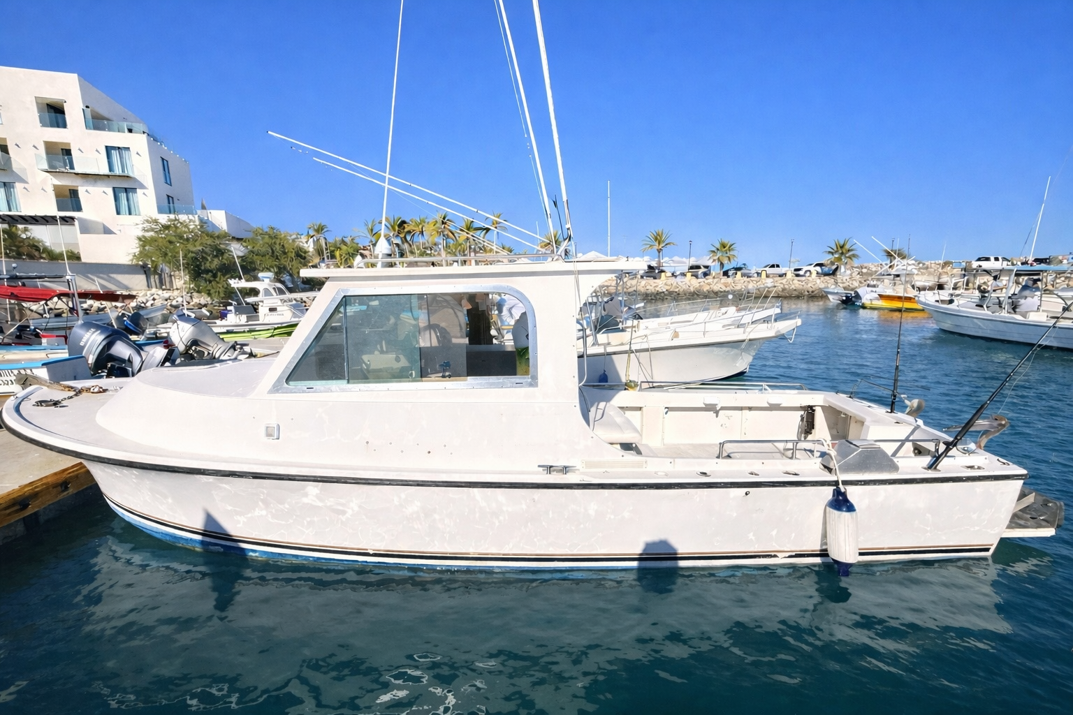 Habanero private fishing charter boat in San Jose del Cabo prepared for premium offshore fishing trips