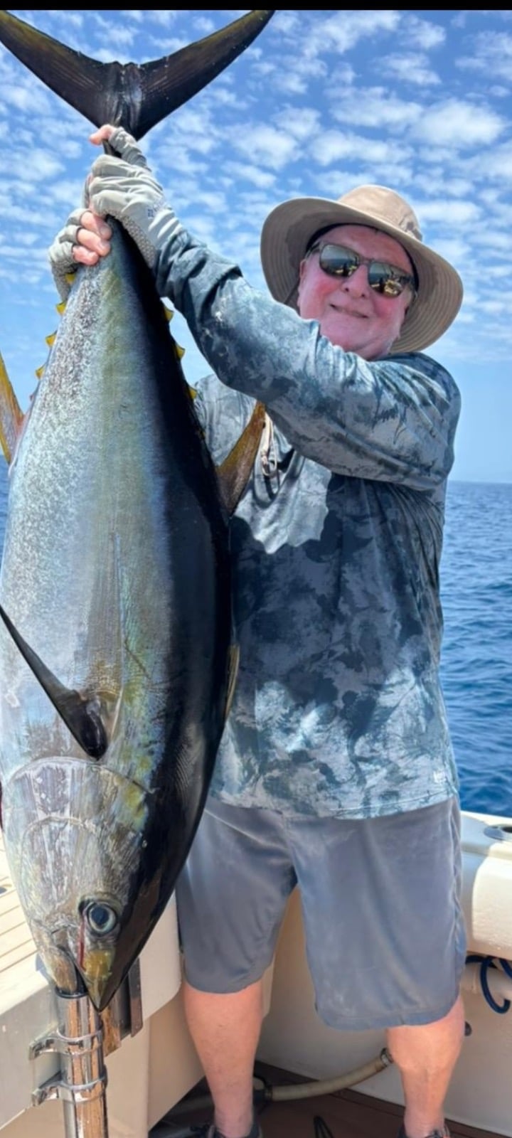 Yellowfin tuna catch aboard Daliken Sportfishing charter San José del Cabo