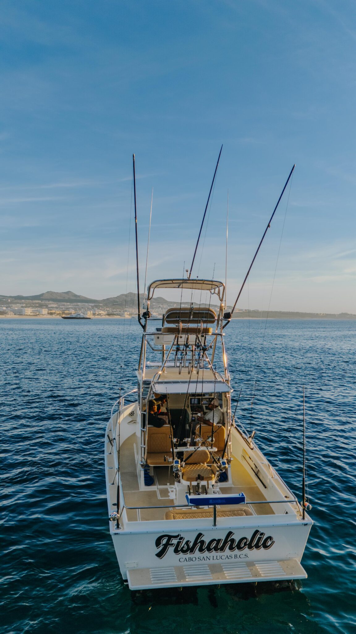 Walk around 32ft fishing boat Cabo San Lucas marina Daliken Sportfishing