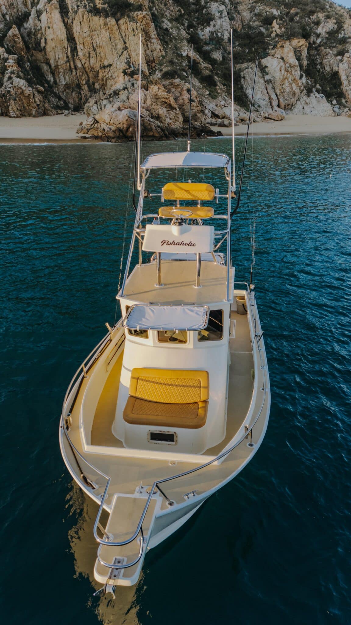 Walk around 32ft deck Cabo San Lucas private fishing charter boat