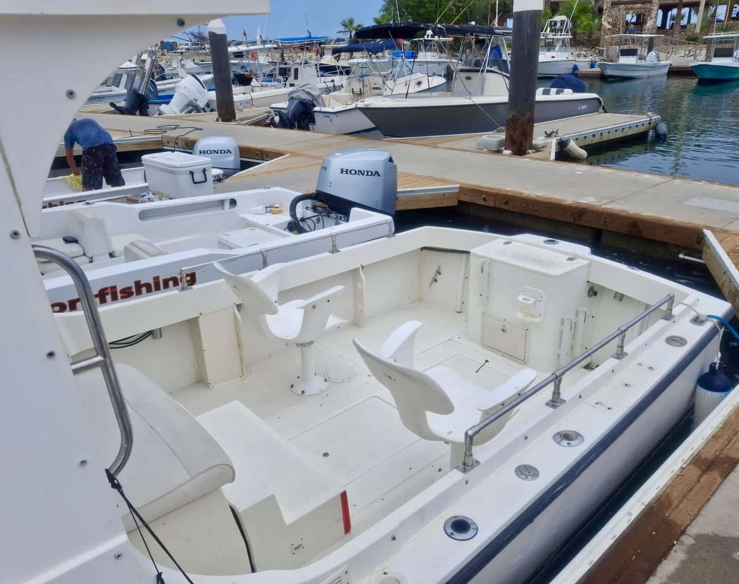 Habanero 28ft offshore fishing charter San Jose del Cabo