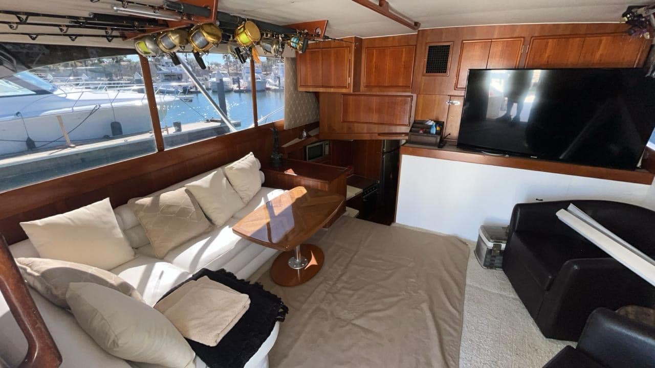 Kahuna Flybridge 47ft offshore