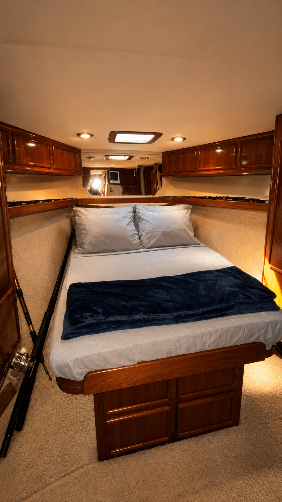 Kahuna Flybridge 47ft flybridge yacht in San Jose del Cabo